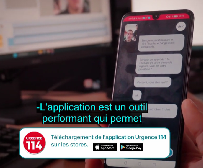 Un sous-titre sur fond de vidéo de montagne